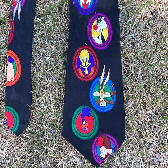 Looney Tunes silk Black Tie - Picture 2 of 5